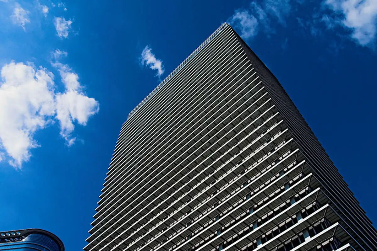 Строение Exxon Mobil. 