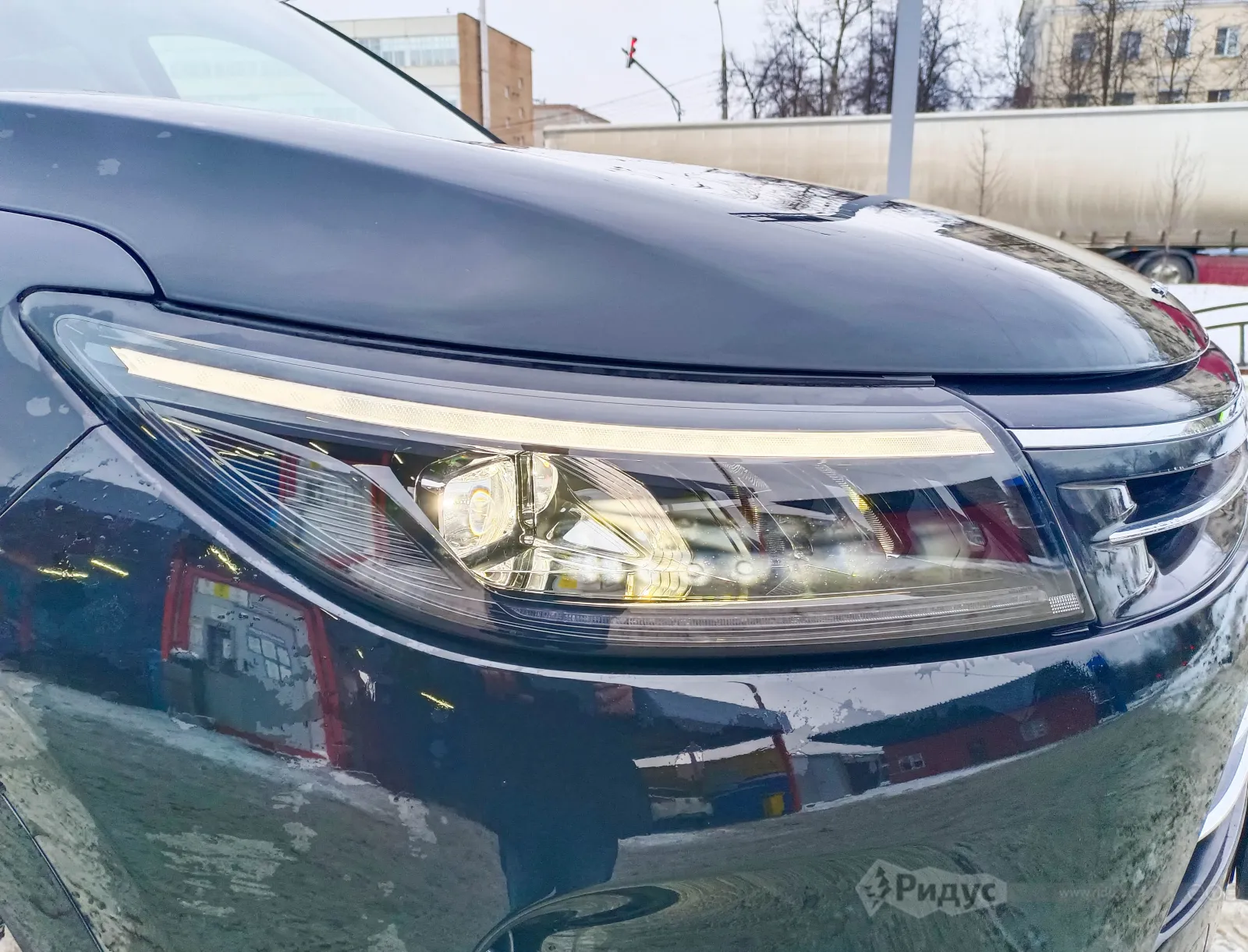 SERES M7, светодиодные фары. 